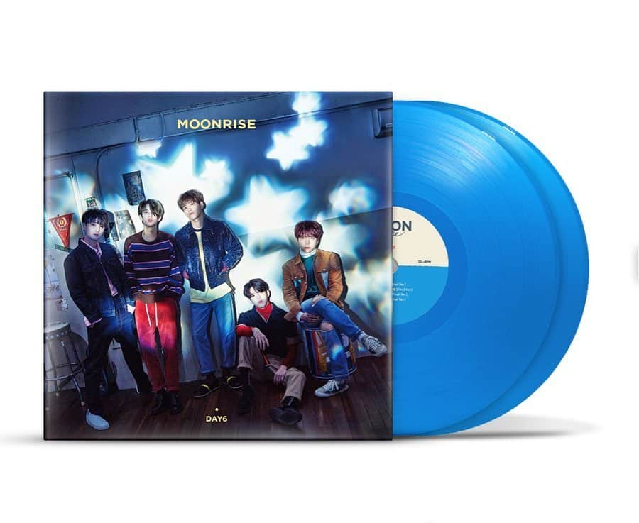 DAY6さんのインスタグラム写真 - (DAY6Instagram)「ㅤ [SUNRISE / MOONRISE LP 잔여 수량 판매 안내]  ✔SUNRISE Vinyl (PINK, HOT PINK) ✔MOONRISE Vinyl (BLUE, ORANGE)  🛒SALES OPEN 2023.03.29 WED 2PM (KST)  seoulvinyl.com/ @seoulvinyl   #DAY6 #데이식스 #SUNRISE #MOONRISE」3月28日 20時00分 - day6kilogram