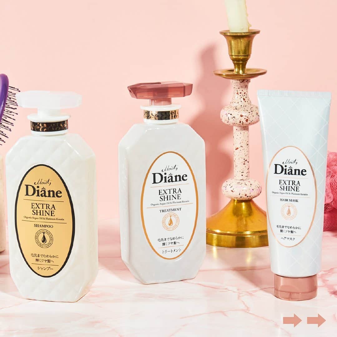 モイストダイアンのインスタグラム：「ツヤ髪を手に入れたい方🪄✨  #白のダイアン はいかがですか？  日々の乾燥ダメージなどにより、パサつきを感じる毛髪は、実は内部までダメージが及んでいることも💔 そこで「プラチナケラチン」がダメージポイントに届いて補修。 うるおいを補充して内側まで補修することで光を集め、毛髪の表面反射もバックアップ。 髪1本1本に輝くようなツヤをもたらします✨  #白のダイアンは、髪のツヤ・潤いに着目したシリーズ◎ だから、なめらかに潤う仕上がりが好みの方やツヤを出したい方に最適です✨」