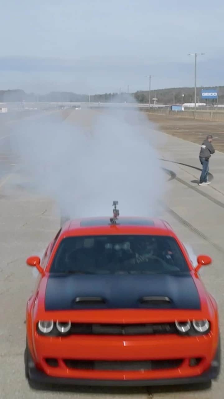 ビル・ゴールドバーグのインスタグラム：「***VOLUME UP!!!!*** When @dodgeofficial hooks you up with a spanking new 800 hp #challengerredeye at #talladega  to destroy the #rickflaiirmont 😏😬😤 Watch the Midseason Finale of Faster With Finnegan TONIGHT at 9|8c @motortrendtv or  stream now on @motortrendplus  spear #jackhammer #whosnext #speed #musclecar #hemi #dragracing #burnout」
