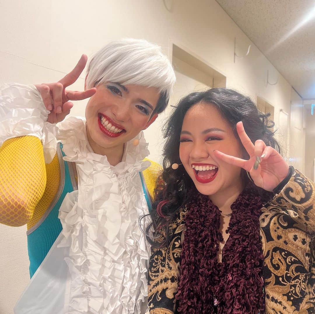 遥海さんのインスタグラム写真 - (遥海Instagram)「エンジェル&ミミとは、、  ミミはエンジェルの優しく包み込む母性があるから落ち着くんだよなーって 百ななちゃんとにこちゃん。 2人と一緒にいると思う。  百ななちゃんとは東京公演あと1回🫣 東京千秋楽で会おう。 すーぱーらぶだ。  百ななちゃんとまだ他の写真あるから 今度また載せる📸」3月28日 21時41分 - thisis_harumi