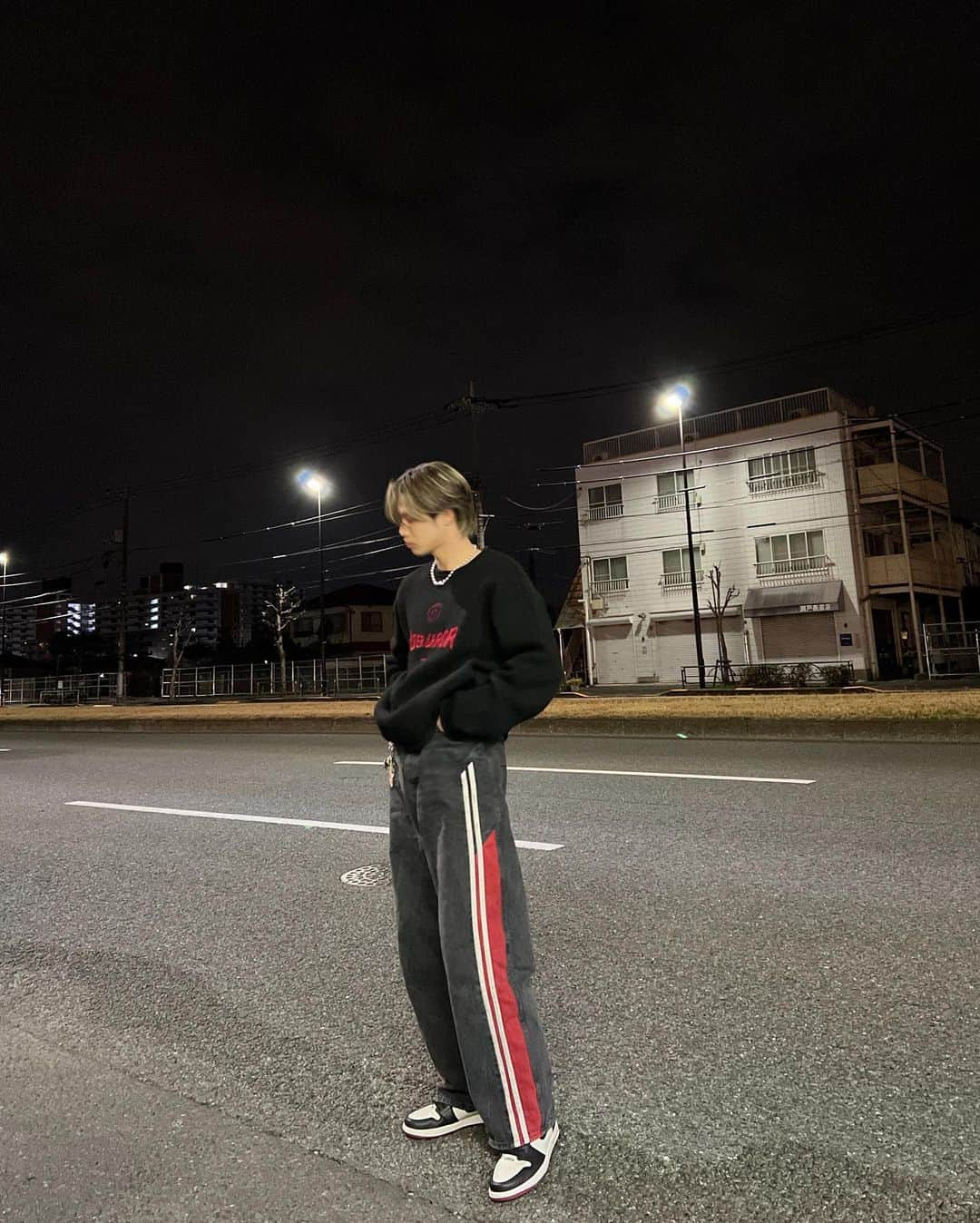 やまとさんのインスタグラム写真 - (やまとInstagram)「🍜❤️  Sweater: @ader_error  Jeans: @balenciaga  Sneaker: @nike  Accessories: @ambush_official  #sneakers #y_kicks」3月28日 21時52分 - com.yamato