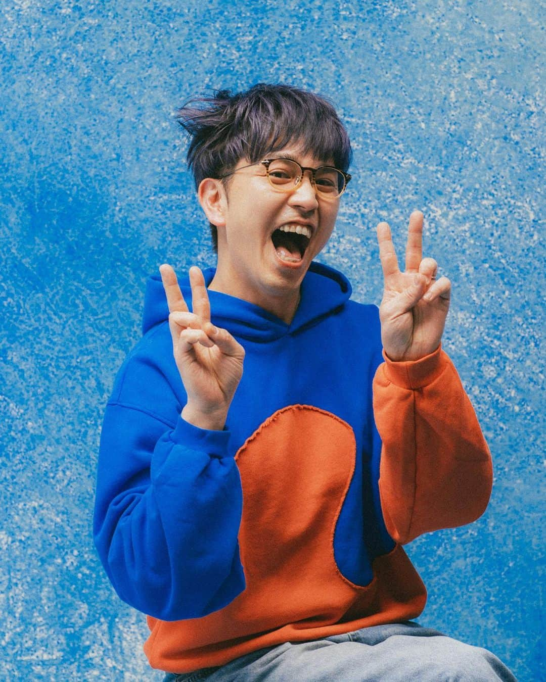 フレンズのインスタグラム：「🌸NEW VISUAL🌸 ⁡ 三浦太郎 @taro_ho17  ⁡ ⁡ 3.22 RELEASE NEW DIGITAL SINGLE「ヤッチマイナ！」 🔗 https://friends-band.lnk.to/Yatchimainer ⁡ Twitterで「 #ヤッチマイナ 」をつけて感想をツイートしてください🤳🏻 ⁡ そして！リリースを記念して、TikTok生配信します🎊 日時 : 3.31 Fri. 22:00〜 フレンズTikTokアカウントより ⁡ #ヤッチマイナ 感想ツイートをメンバーが直接ピックアップ❤️‍🔥 新曲の感想を直接フレンズメンバーに伝えるBIG CHANCE💥💥 ⁡ たくさん聴いちゃってください🫡🚨 ⁡ #フレンズ」