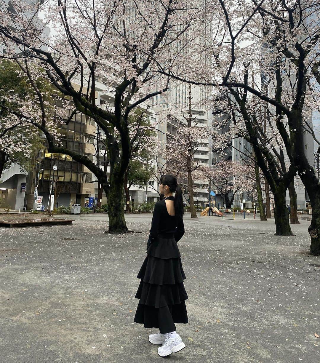 椎名伊織さんのインスタグラム写真 - (椎名伊織Instagram)「🌸❤︎  @uenui.official   #uenui #ウニュイ #韓国ファッション #韓国コーデ #モード」3月28日 22時16分 - iori_2038