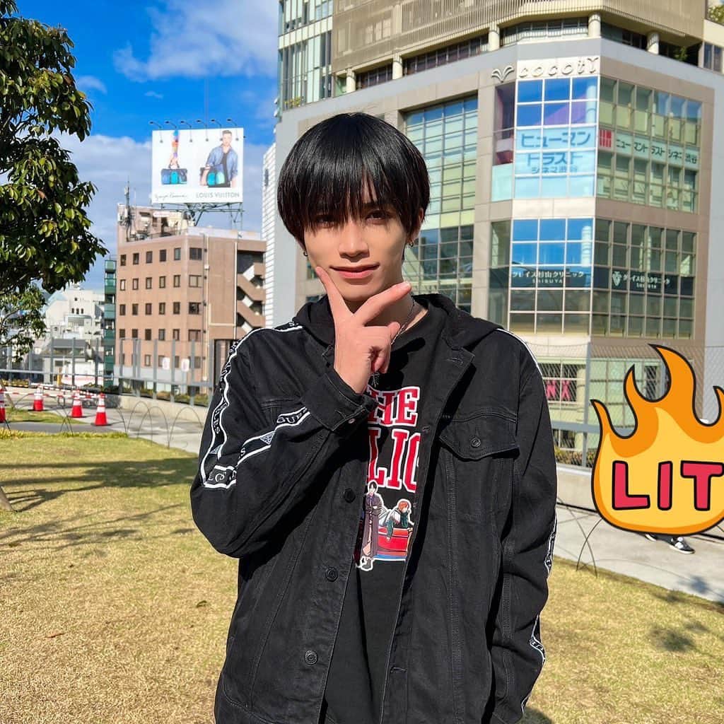 大谷悠哉のインスタグラム：「こんかいくんと、ご飯行けてよかた！ 写真撮ってもらた！  #宮下公園 #宮下パーク」
