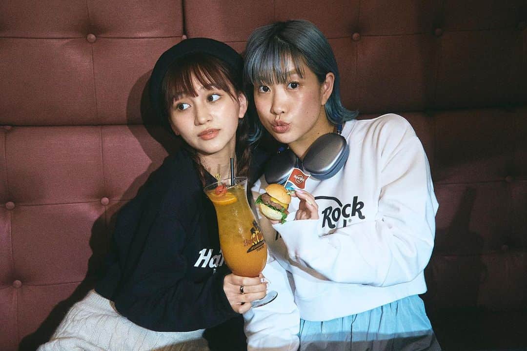 HANAのインスタグラム：「🎸 @hrctokyo ✖️ @nave_jp 🍹」