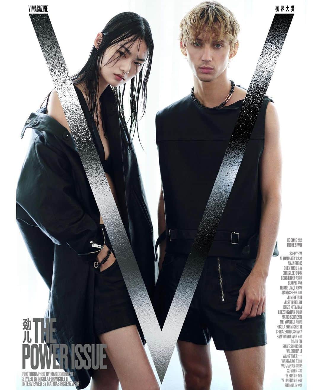 ニコラ・フォルミケッティのインスタグラム：「TROYE SIVAN & HE CONG BY MARIO SORRENTI FOR V MAGAZINE CHINA PREMIERE ISSUE」