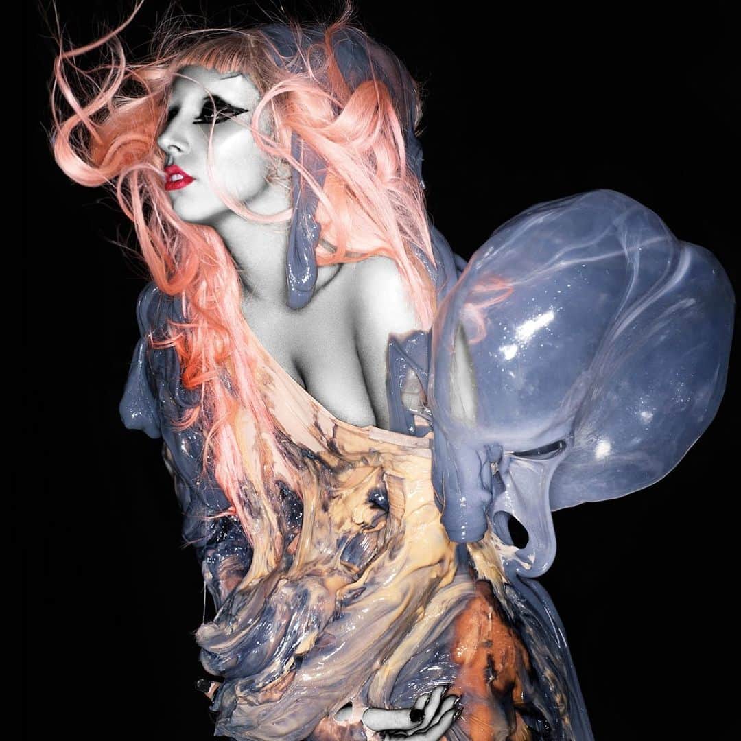 ニコラ・フォルミケッティさんのインスタグラム写真 - (ニコラ・フォルミケッティInstagram)「HAPPY BDAY GAGA!  BORN THIS WAY 🤟🏼 NICK KNIGHT 2011」3月28日 23時49分 - nicolaformichetti