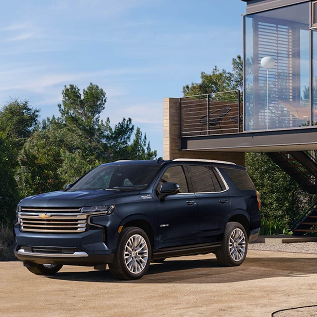 シボレーのインスタグラム：「Reason #542 to always take your PTO — road trips in your #ChevyTahoe.」