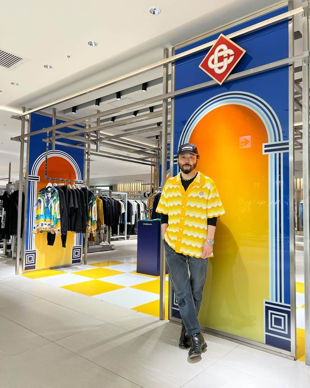 小木 "Poggy" 基史のインスタグラム：「@casablancabrand Pop Up Store at ISETAN SHINJUKU👏🤘 @charaftajer  @diptrics.inc」