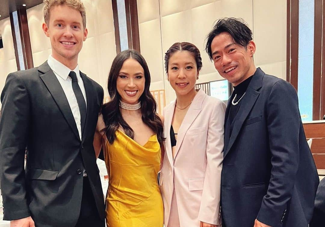 村元哉中さんのインスタグラム写真 - (村元哉中Instagram)「Worlds 2023  Closing Banquet part 1 🌸🌸🌸  #世界選手権2023 #worldfigure  #かなだい #k7d1 #banquet #バンケット @kanadai_team_official  #高橋大輔 #村元哉中」3月29日 12時39分 - k.a.n.a.m.u.r.a