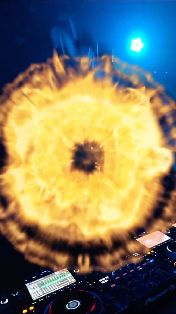 Dannicのインスタグラム：「GET DOWN 31.03.2023」