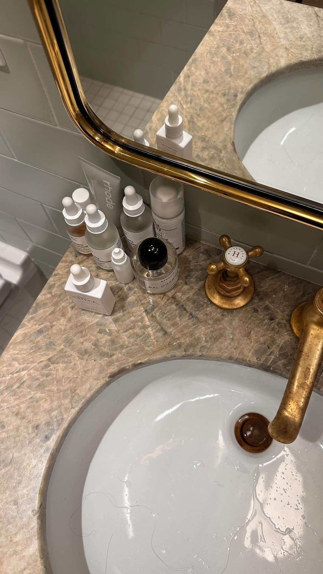 ブレッヒェ・ハイネンのインスタグラム：「Budget friendly skincare routine ✨」