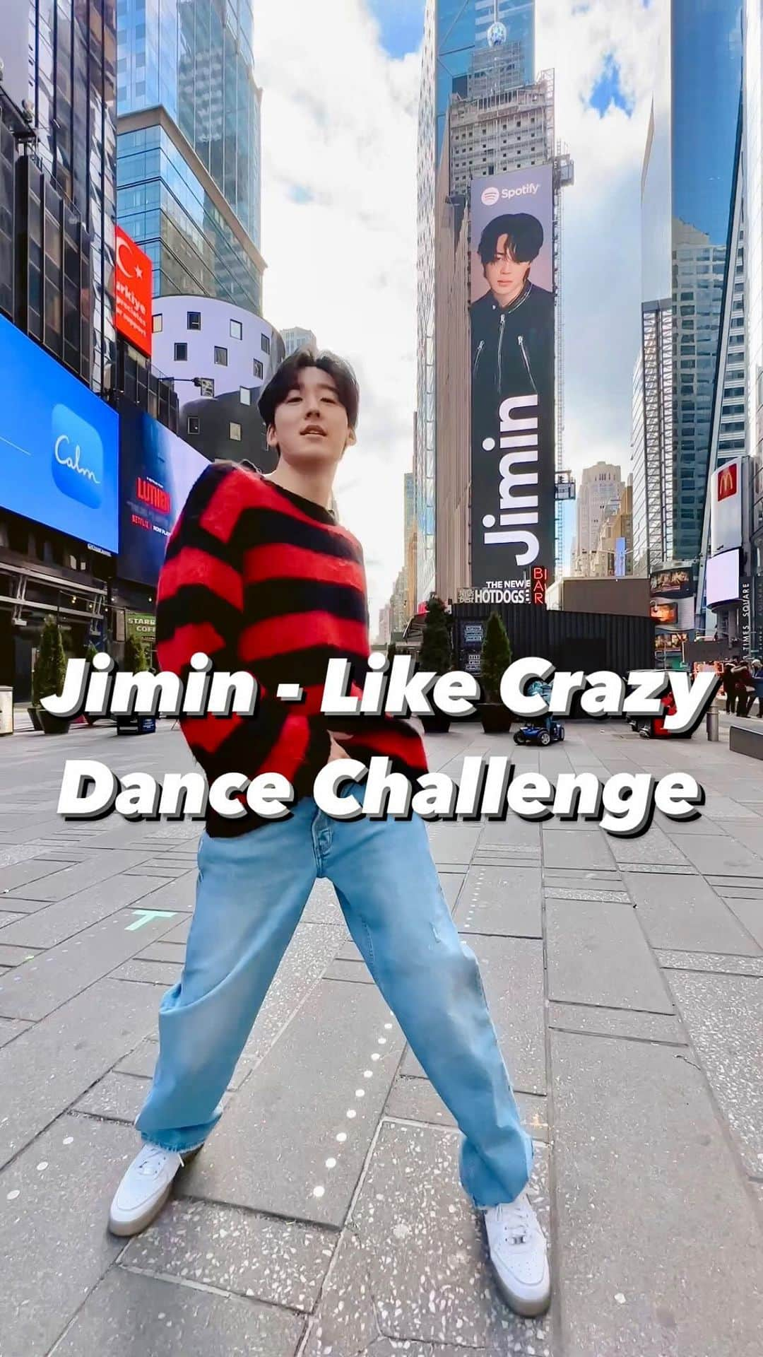 ケビン のインスタグラム：「Who else has #LikeCrazy on repeat?!💜 Gotta show my support for our #Jimin @bts.bighitofficial and perfect timing with his Spotify ad in the backdrop in Times Square!🔥  #Jimin_FACE #지민 #dancechallenge #bts #army #kpop #kevinwoo   🎥: @linarose.lee」