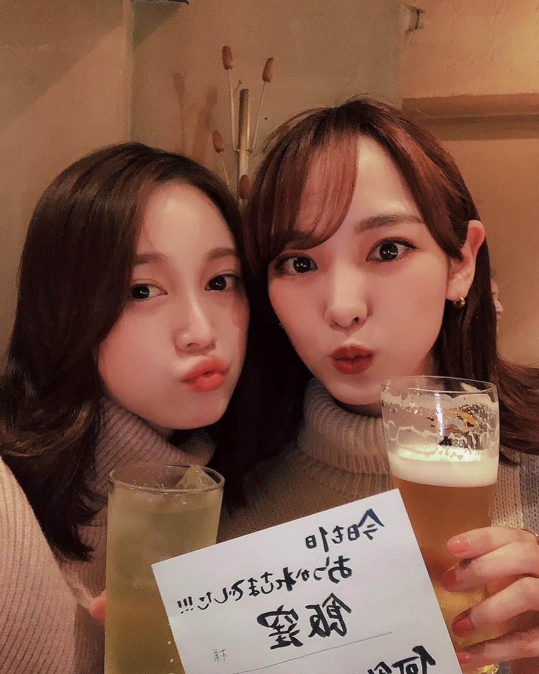飯窪春菜さんのインスタグラム写真 - (飯窪春菜Instagram)「🌸  中村ゆりかちゃんと 2人でご飯食べて 桜を見て 本気でマリオカートした日🔥  仲良しのメイクさんを通じてお友達になったよ〜 可愛い。ひたすら可愛い。 会うとほわほわ癒されます🥰🫶🏻  #桜 #夜桜 #桜ナイトフィーバー だね」3月29日 13時23分 - harunaiikubo_official