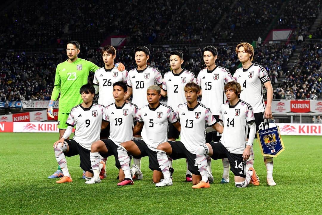 伊東純也さんのインスタグラム写真 - (伊東純也Instagram)「応援ありがとうございました！ チームに戻ってまた頑張ります！ @japanfootballassociation」3月29日 9時16分 - 1409junya