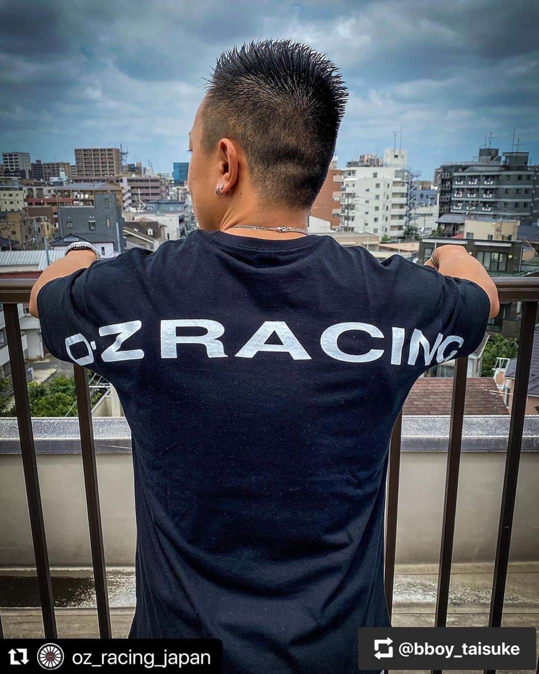 野中泰輔さんのインスタグラム写真 - (野中泰輔Instagram)「好評のOZビッグシルエットTシャツが再入荷して来ました♪この春夏におススメの逸品です。タイスケ君もお気に入りです。 #tシャツ #ビッグシルエット #春 #夏 #tshirt #衣替え #アパレル #ファッション https://store.shopping.yahoo.co.jp/oz-japan/95109999066-71.html」3月29日 10時02分 - bboy_taisuke