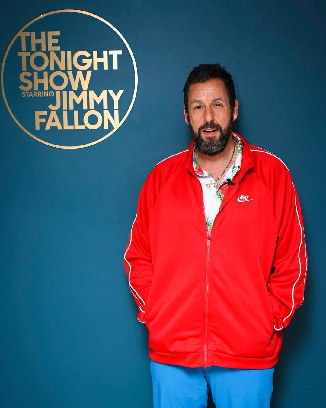 アダム・サンドラーさんのインスタグラム写真 - (アダム・サンドラーInstagram)「@adamsandler stops by Studio 6B to talk @netflix’s #MurderMystery2! #FallonTonight   📷 @toddowyoung」3月29日 10時03分 - adamsandler