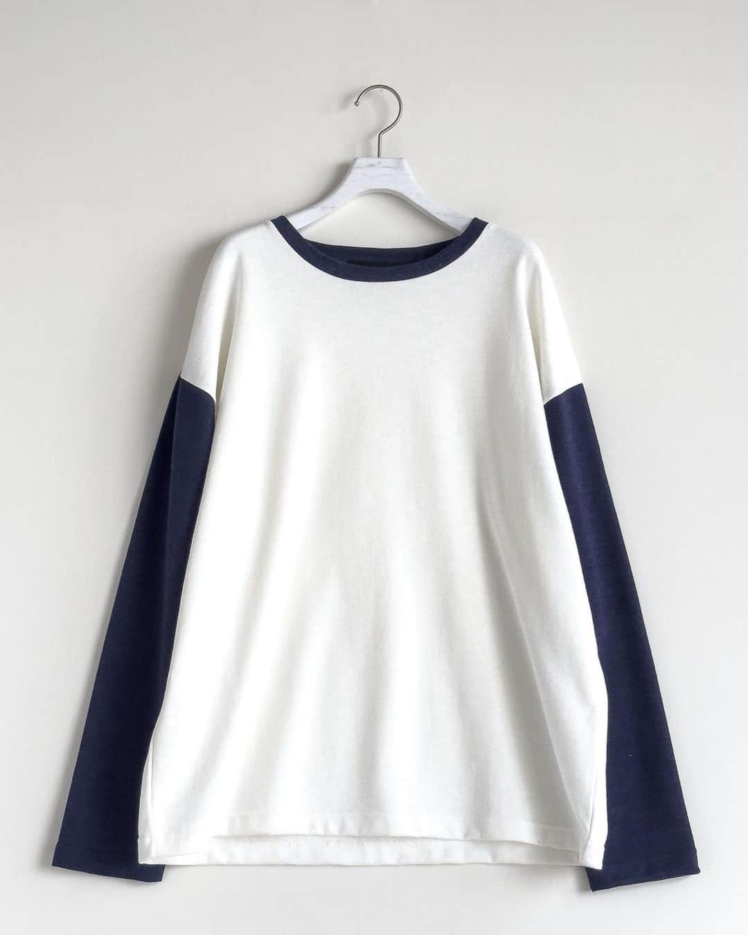 マージンさんのインスタグラム写真 - (マージンInstagram)「[ organic ctn urake ringer tee ]   オーガニックコットンを使用したライトな裏毛素材が気持ち良いリンガーT。  size: 44.46.48  color: black / c.grey / olieve / navy  material: cotton 100%  product code: 2312-025 . . . . #magine #mensfashion #spring #summer #japan  #tokyo #ファッション #コーディネート」3月29日 10時34分 - magine_official