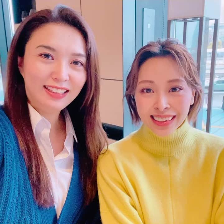 蓮城まことのインスタグラム：「💃🕺 あゆみと出演する、 『蓮城まこと＆沙月愛奈 Talk Show 2023』 チケット申し込み、受付中です✨ 私たち89期は今年20周年で、 そのタイミングであゆみとのトークショー、すごく嬉しい🥰 スカイナビゲーターズの頃に戻ったようになりそう😂 皆様のお越しをお待ちしております😊  蓮城まこと＆沙月愛奈 Talk Show 2023 ​ 【出演】 ​沙月愛奈、蓮城まこと 【日時】 ２０２３年４月２２日（土） 開場　１２：３０ 開演　１３：００～１４：００ 予定 【チケット価格】 ８５００円（税込み / ワンドリンク制） 【会場】 グレースバリ渋谷店（MODIS渋谷店 B2F） 【申込方法】 アンシャーリーエンターテイメント事業部のインスタグラムのDMよりお申し込みください。 お問い合わせもDMでお願い致します。 ​お申込みくださった方に順次、振込先をお送り致します。 ​蓮城まことOfficial Siteからも受付を開始しました！ ​ぜひそちらもご利用ください！！ 締切　　４月１５日（＊定員に達し次第受付終了） #沙月愛奈 #蓮城まこと #TalkShow #89期 #20周年」