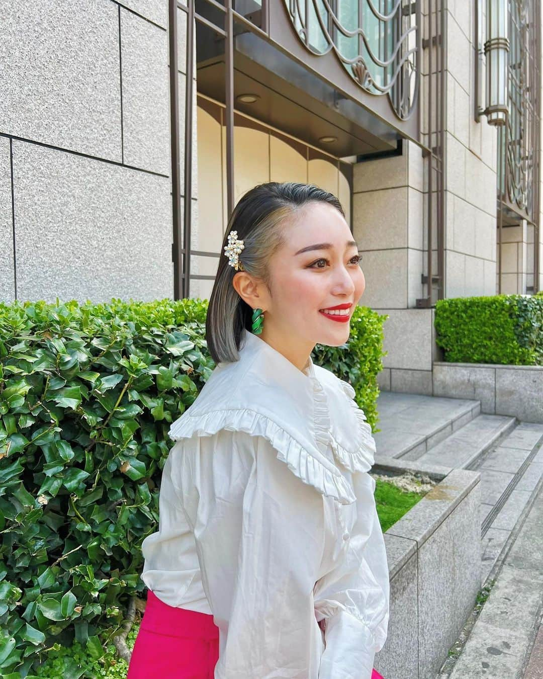 梅谷安里さんのインスタグラム写真 - (梅谷安里Instagram)「すっかり春気分🌸 ヘアカラーも変えて 可愛いヘアアクセが欲しくなった😌🌸 @acca.hd の イエローのカチューシャ可愛かったなん🌼 今日3/29に梅田阪急のヘアアクセサリーコーナーがリニューアルしたと言う事で、さっそく見に行ってきたよ🤍 今年で30周年のアニバーサリー✨ 梅田阪急先行アイテムもあったよ〜！！！ ・ ・ #acca#アッカ#ヘアアクセサリー #梅田阪急#カチューシャ#ヘアクリップ #バレッタ#ヘアアレンジ#シュシュ #簡単ヘアアレンジ」3月29日 22時35分 - anriworld