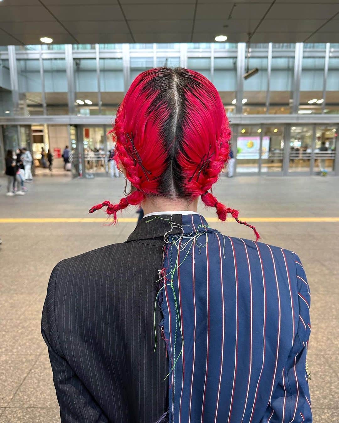 坂美来乃さんのインスタグラム写真 - (坂美来乃Instagram)「結婚式コーデの全身とヘアが見たい！とたくさんDMいただいたので載せます💍 (全アイテムタグ付けしました🩰💘)」3月29日 21時06分 - rockbq69