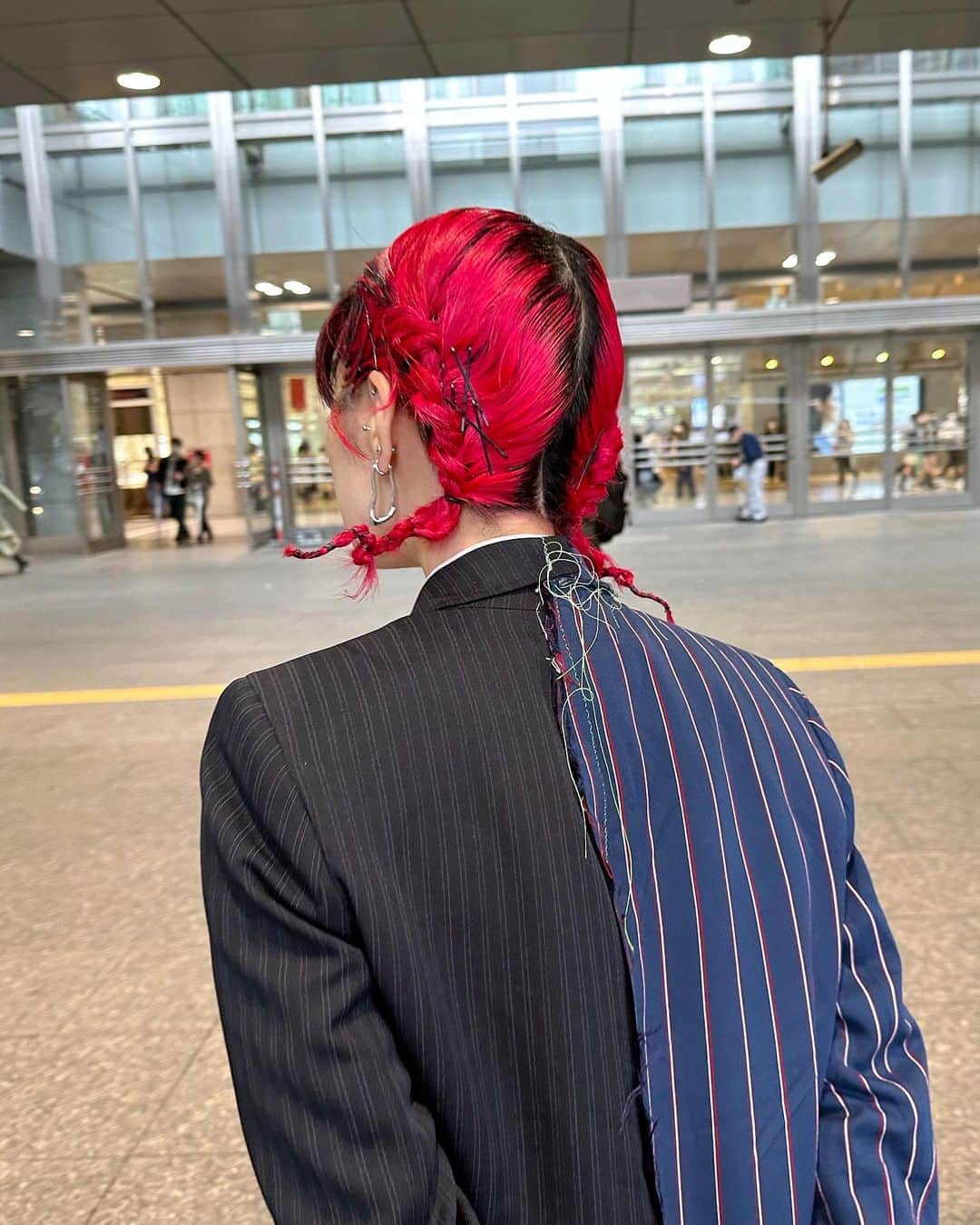 坂美来乃さんのインスタグラム写真 - (坂美来乃Instagram)「結婚式コーデの全身とヘアが見たい！とたくさんDMいただいたので載せます💍 (全アイテムタグ付けしました🩰💘)」3月29日 21時06分 - rockbq69