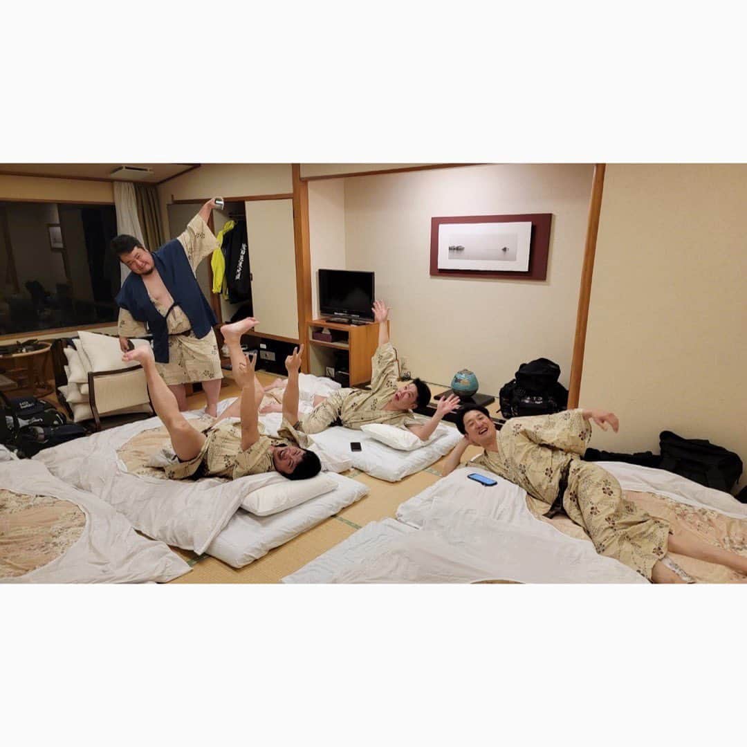 佐田正樹さんのインスタグラム写真 - (佐田正樹Instagram)「最高旅行でした‼︎  横兄の写真の提供で思い出いっぱい‼︎  最後のポートレートは僕が撮りましたとさ。」3月29日 21時14分 - satakisama