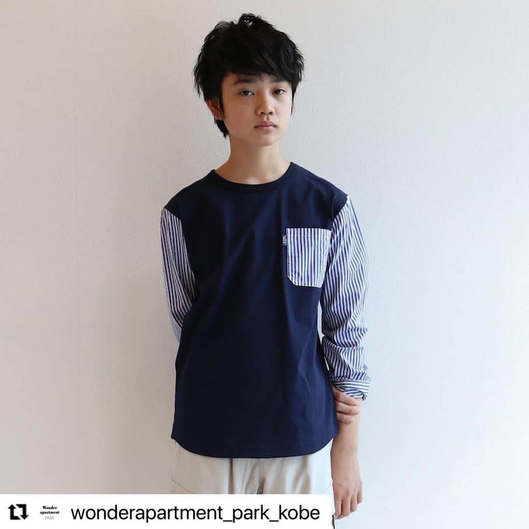TAPPETのインスタグラム：「#Repost @wonderapartment_park_kobe with @use.repost ・・・ ・ ・ ・ 【tappet】 ・ ・ 袖部分はシャツの袖になっていて、これ一枚で日常使いからちょっとしたお出かけまでコーディネート出来る便利なTシャツです✨ 今の季節に着回しのきくアイテムです❣️ ・ ・ ・ ○tappet シャツ袖Tシャツ ¥4,950(税込) ・ ・ ・ #maarook #wonderapartment #tappet #_nino_ #amiamie #lcopeck #officialteam #birthdayparty #kidsfashion #kidstyle #selectshop #マルーク #ワンダーアパートメント #タペット #ニノ #オフィシャルチーム #エルコペック #アミアミ #子供服 #キッズファッション #キッズスタイル #キッズコーデ  #リンクコーデ #セレクトショップ #Tシャツ」