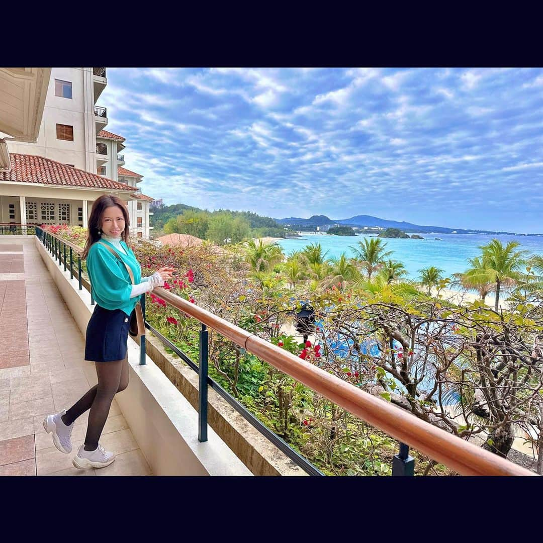 sakiさんのインスタグラム写真 - (sakiInstagram)「2月の沖縄🌴 海で泳げないし微妙かと思ったけど 観光地も人が少なく最高だった👍 あとはホテルが快適すぎたのが 居心地良かったのかも🩵  #沖縄旅行 #ちゅらうみ水族館 #美ら海水族館 #ブセナテラス #沖縄ホテル #沖縄観光スポット #沖縄県 #那覇 #那覇観光 #那覇市 #子連れ旅行 #子連れ沖縄 #沖縄観光 #国内旅行 #国内旅行好きな人と繋がりたい」3月29日 21時32分 - saki_0806