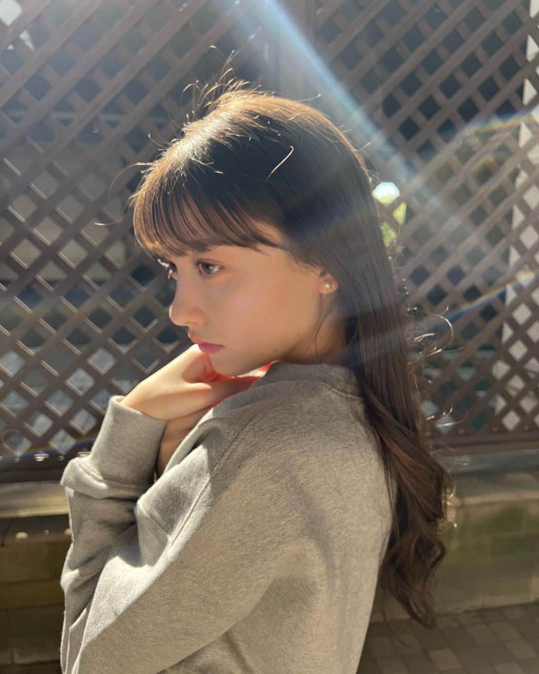 のインスタグラム：「いつかの暖かかった日の、#サクラノシフク  また寒くなって嫌だ… 皆様元気してる~ ʚïɞ？」