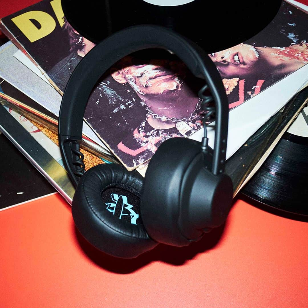 AIAIAIのインスタグラム：「Win a pair of AIAIAI x @ninjatune collaboration TMA-2 headphones - made from recycled vinyl. Four lucky members of our online community will be automatically entered into the draw and winners will be contacted directly on 12/04/23.  Sign up & learn more about AIAIAI membership benefits: aiaiai.audio/membership」