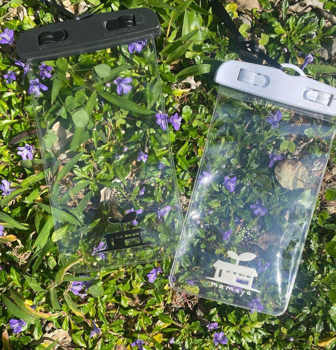 Alysa Ichikiのインスタグラム：「防水スマホケース💧 mamayaバージョンと西表の少年バージョン作らせていただきました❣️ ただいまゆりみなにて販売予定の新デザインも考案中💭 ツアーのお供にぜひどうぞ〜🌞」