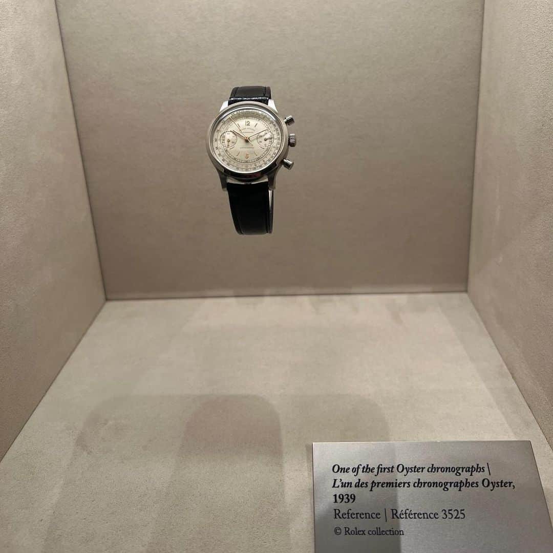 ロジャー・フェデラーさんのインスタグラム写真 - (ロジャー・フェデラーInstagram)「Just a kid in a 🍭 🍬 store at the Watches and Wonders exhibit in Geneva. Excitement levels📈 @rolex」3月29日 22時00分 - rogerfederer