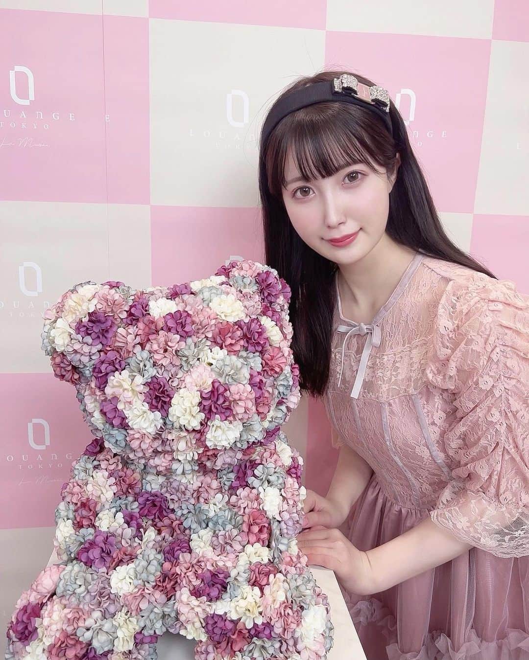 朝田ひまりのインスタグラム：「昨日行ったLOUANGE TOKYOのMother’s Day collection 2023🧸💐💗 全部可愛かった！！♡  @louange_tokyo @louangetokyo_lemusee  #ルワンジュ東京#ルワンジュ東京ルミュゼ#louangetokyo#louangetokyolemusee」