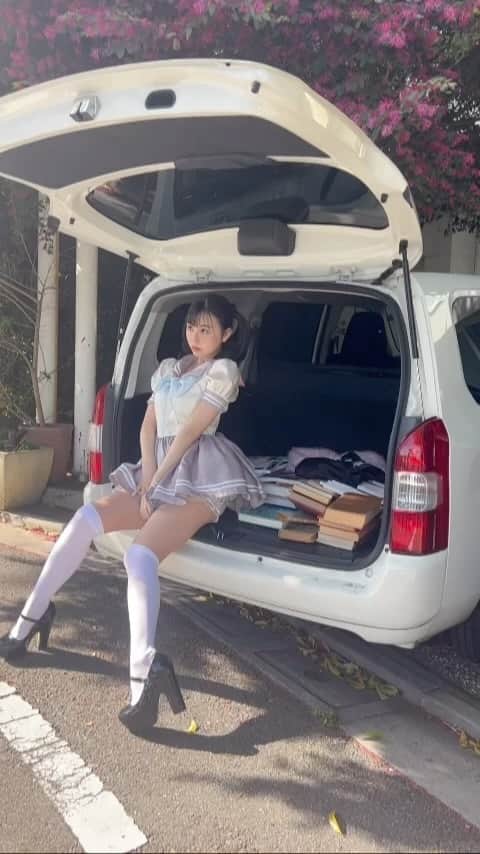 双木昭夫のインスタグラム：「名前分からないけど、赤い花がきれいでした」