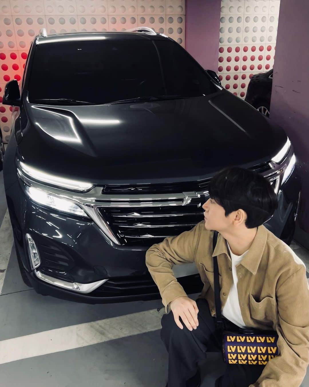 クォン・スンイルさんのインスタグラム写真 - (クォン・スンイルInstagram)「#이쿼녹스 #쉐보레 @chevroletkr #광고 #SUV #Chevrolet #Equinox」3月29日 15時29分 - urbankwon