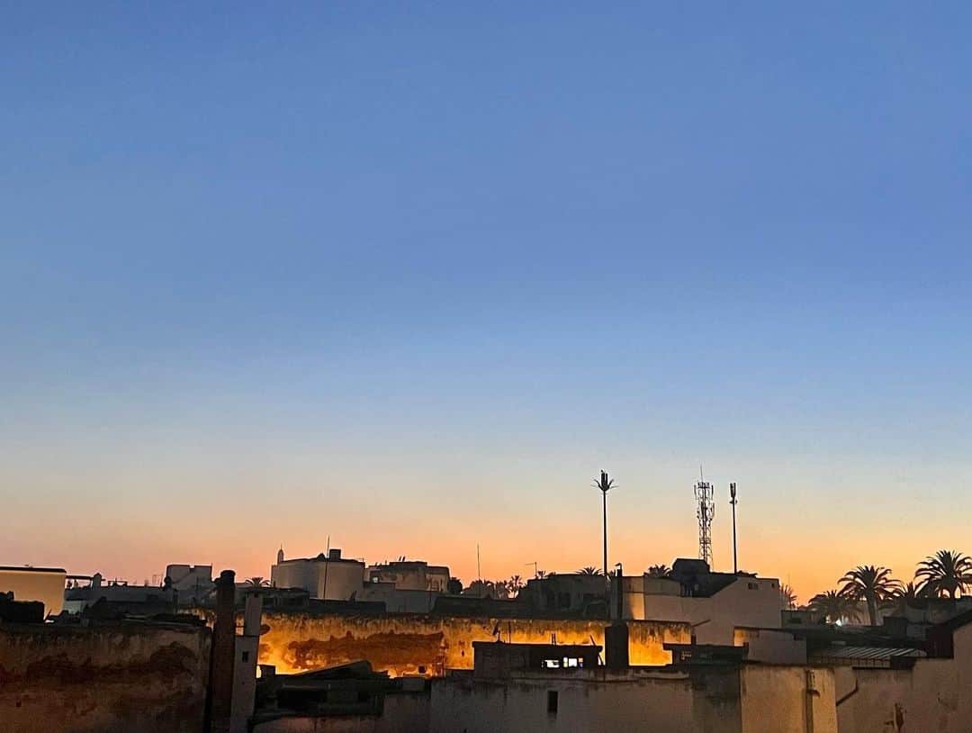 美波さんのインスタグラム写真 - (美波Instagram)「夕暮れシリーズ〜🫥🇲🇦 #モロッコ #ラバト」3月29日 16時45分 - minamimanim