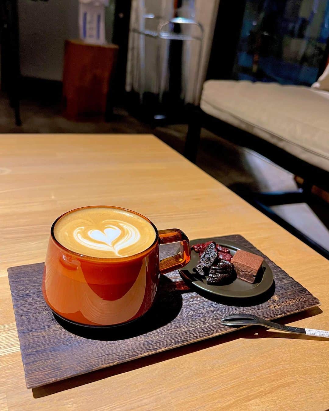 井咲アキさんのインスタグラム写真 - (井咲アキInstagram)「🤍☕️🖤  THE COFFEE @thecoffee2019  #THECOFFEE#木更津カフェ#カフェ巡り #coffee#cafelatte#coffeelover#coffeetime」3月29日 22時39分 - ak.i__o0
