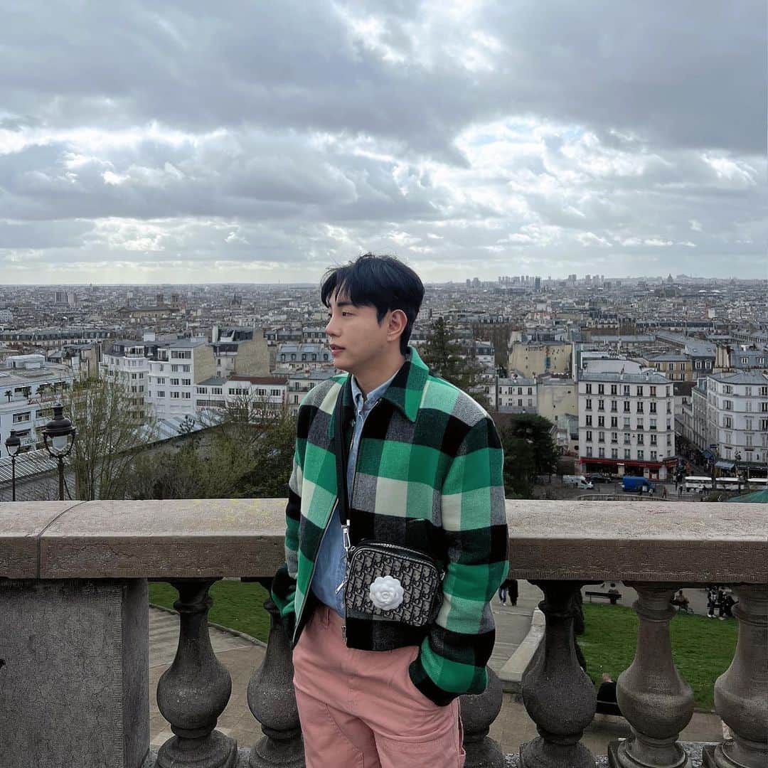 のインスタグラム：「몽마흐트 오랜만☺️」