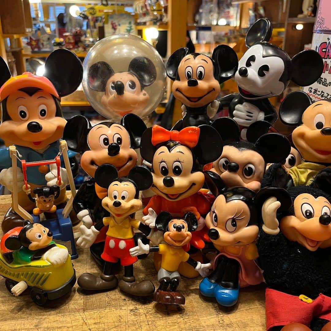 kiarrysさんのインスタグラム写真 - (kiarrysInstagram)「Vintage Mickey Mouse & Minnie Mouse Toys New in Today.」3月29日 17時46分 - kiarrys