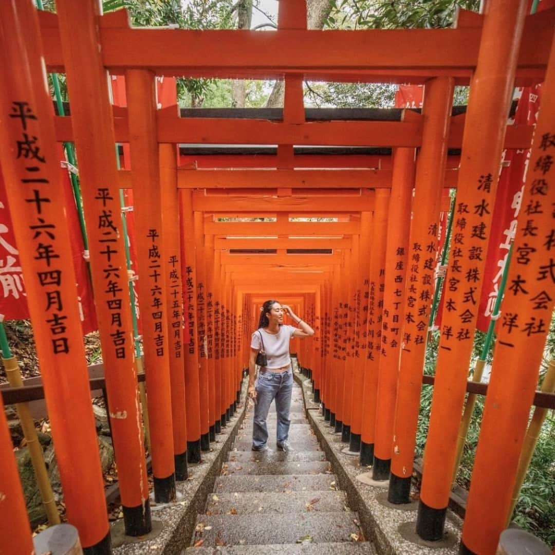 Andaz Tokyo アンダーズ 東京さんのインスタグラム写真 - (Andaz Tokyo アンダーズ 東京Instagram)「GWの旅行プランはお決まりですか？アンダーズ 東京のご近所には江戸の情緒あふれるスポットがたくさん🏯気候の良い季節ならではのアクティブな旅をぜひお楽しみください✨アンダーズ 東京をはじめとするハイアット ホテルズでは、ボーナスポイントを獲得できるキャンペーン「ボーナスジャーニー」を実施しています。ぜひご参加ください。  Any plans for Golden Week? Discover the neighborhood around Andaz Tokyo with several historical shops, restaurants and shrines. Take advantage of the sunny weather to walk all the way to Tokyo Tower or Hibiya Park and the Imperial Palace gardens. Ask our Andaz Hosts for their tips and favorite spots. Andaz Tokyo and other Hyatt hotels are now participating in the “Bonus Journeys” campaign so that you can earn more bonus points for your stay. Do not forget to register on Hyatt.com official website.  Thanks to @samishome  #andaztokyo #アンダーズ東京 #andaz #東京ホテル #ラグジュアリーホテル #虎ノ門ヒルズ #関東旅行 #東京観光 #東京散歩 #ゴールデンウィーク旅行 #tokyohotel #luxuryhotels #japantravel #visittokyo #japanhotel #japanshrine #kimono」3月29日 18時00分 - andaztokyo