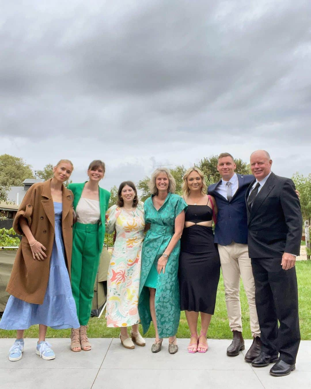 エレナー・パターソンさんのインスタグラム写真 - (エレナー・パターソンInstagram)「Celebrating the beautiful couple and love of Jack & Al at their wedding over the weekend with the fam 🫶🏻🥹🥰💃🏼 #alhitthejackpot (just missing Julsa … & my crutches in most pics)」3月29日 18時15分 - eleanorpatterson