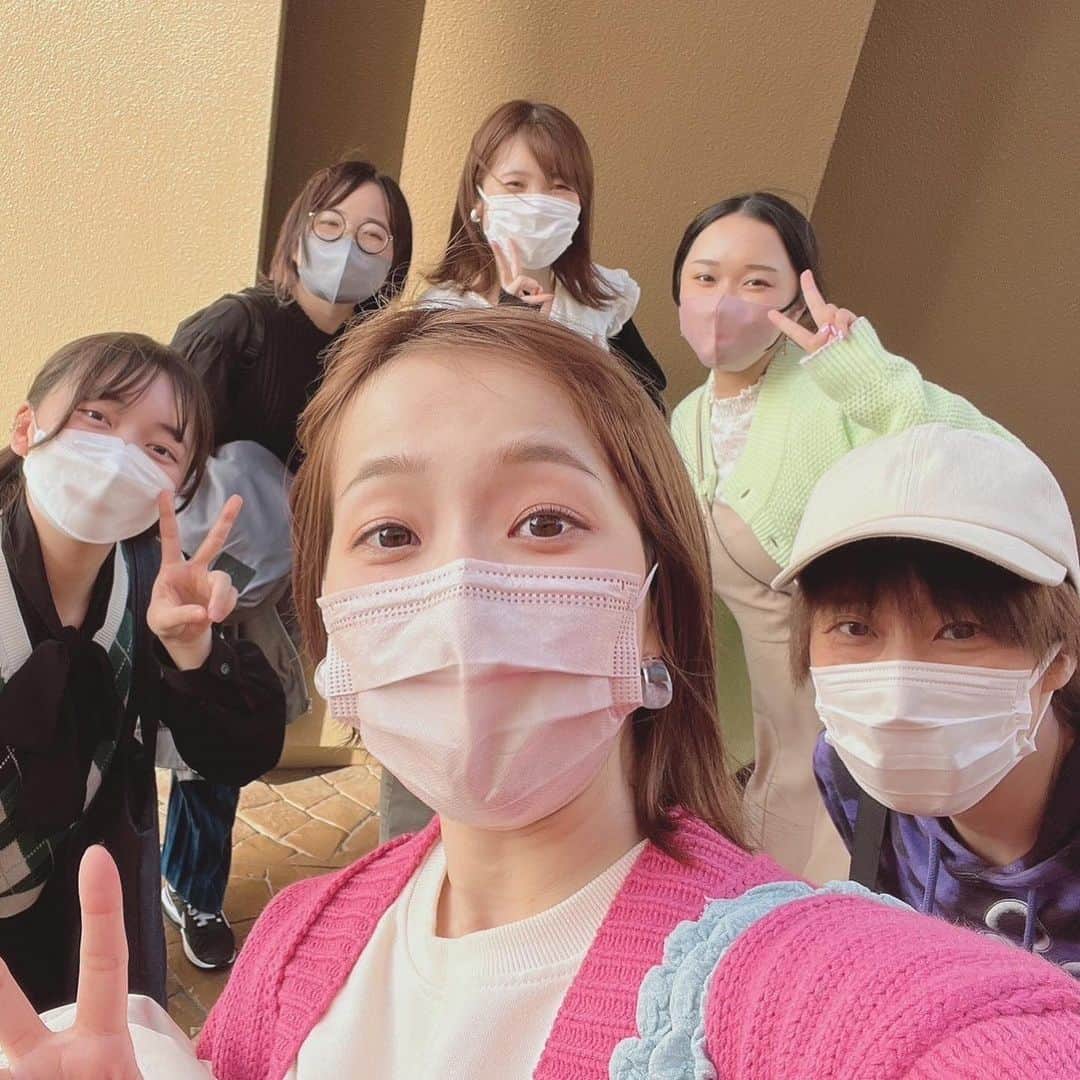 内田彩さんのインスタグラム写真 - (内田彩Instagram)「🧡🐹🧡  3/27は弥生ひなのお誕生日🎊  この夕日を撮る私の写真は、チムム役の引坂理絵ちゃんが撮ってくれました☺️🫶  ひな色に染まる素敵な写真🧡  この日は、斎賀さんが我ら食いしん坊達を美味しいお店に連れていってくれる、食べる会でした🥰  お腹も心も幸せ…🥖  #プリティーシリーズ  #プリマジ」3月29日 18時31分 - aya_uchi_da