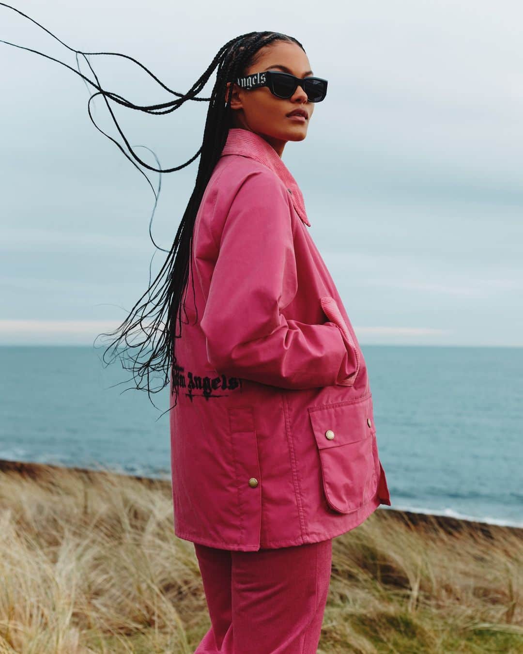パーム・エンジェルスのインスタグラム：「Palm Angels and Barbour look at a traditional garment with a new sensibility, pushing the fast forward button to make it utterly contemporary.  @barbour  #PalmAngelsxBarbour」