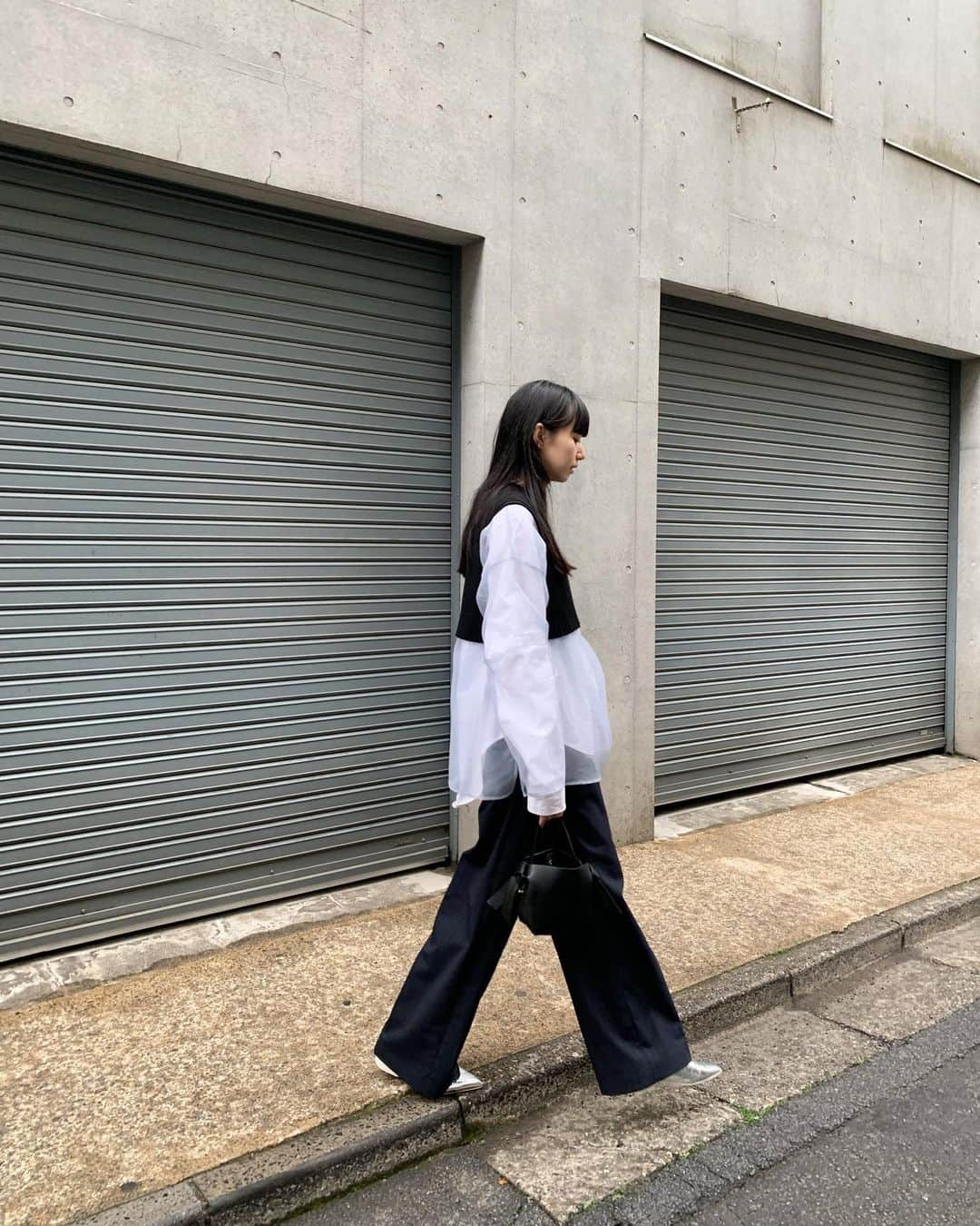 Shiho Sasakiのインスタグラム：「アウターいらずの日！春服🌸  #このあと雨にやられた #私服」