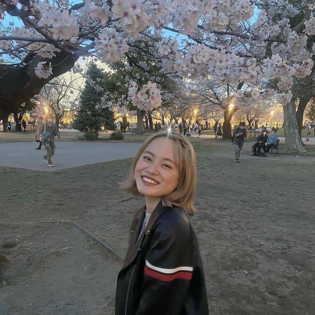 平瀬美里さんのインスタグラム写真 - (平瀬美里Instagram)「【お知らせ】 ⁡ 時を駆け抜ける少女 2023 ディレクターズカットバージョン ⁡ に出演しまーす\( ˆoˆ )/♥️ ⁡ 詳細↓ ⁡ ■日程:2023 年 5 月 25 日(木)18:30(予定) 5 月 26 日(金)13:00(予定)/18:30(予定)  5 月 27 日(土)12:30(予定)/18:00(予定)  5 月 28 日(日)12:30(予定)/18:00(予定)  ※開場は開演の 30 分前 ⁡ ■会場:西荻ターニング https://turning.amebaownd.com/ 住所:東京都杉並区西荻北 3-16-6 小美濃本社ビル B1 ⁡ ■料金: S 席 6400 円 ドリンク代別 ※特典付き・座席前方エリア (出演者全員の集合写真ブロマイド 1 枚とチーム集合写真ブロマイド 1 枚の計2枚を予定) 通常チケット 前売 4400 円/当日 4900 円 ドリンク代別 ⁡ ⁡ ⁡ 去年の9月に出演させていただいた、 時を駆け抜ける少女の再演です！ 楽しみだ〜！5月いっぱい会えるね✊🏻 ご観劇お待ちしてます🫶🏻」3月29日 20時02分 - misatohirase