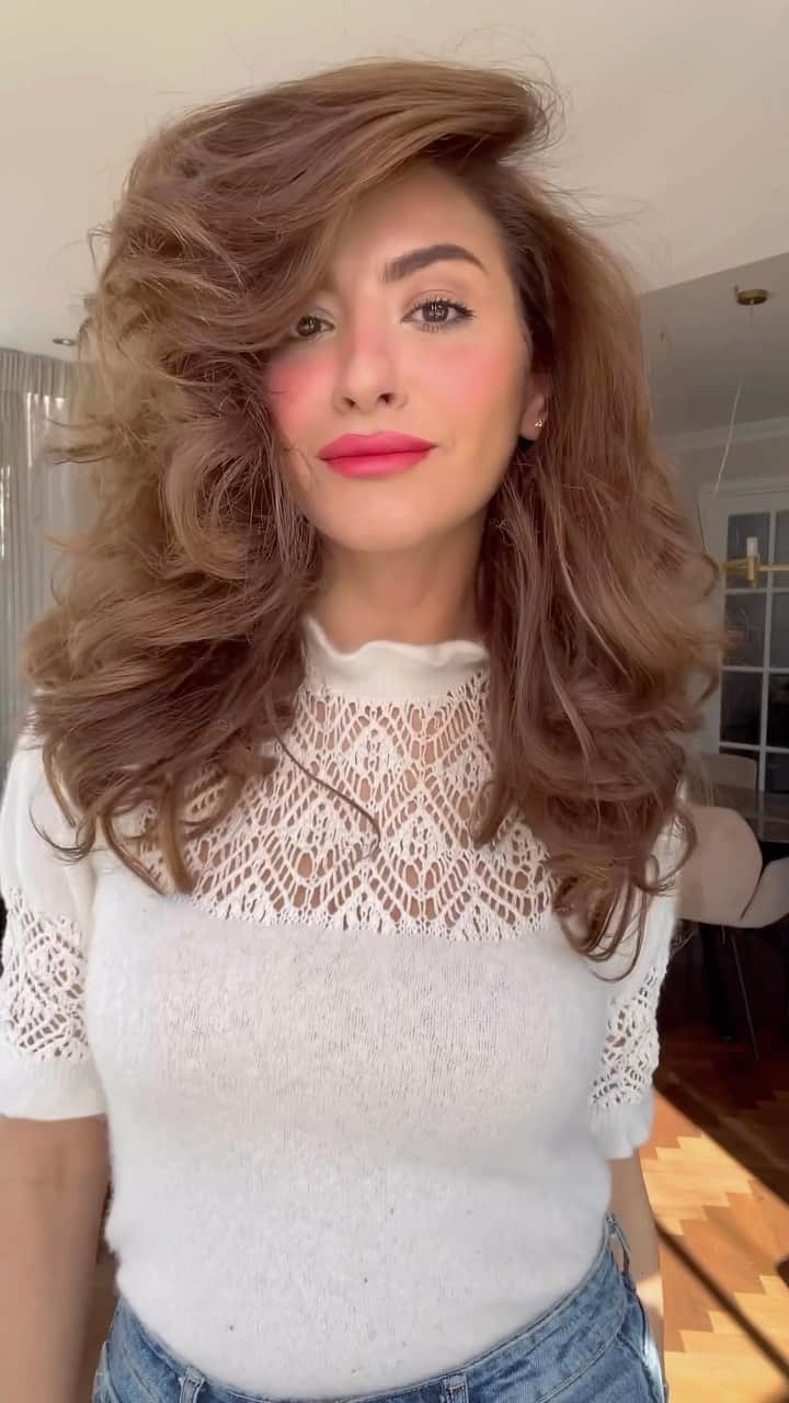 Sarah Angiusのインスタグラム：「Forever wanting more volume & texture✨」