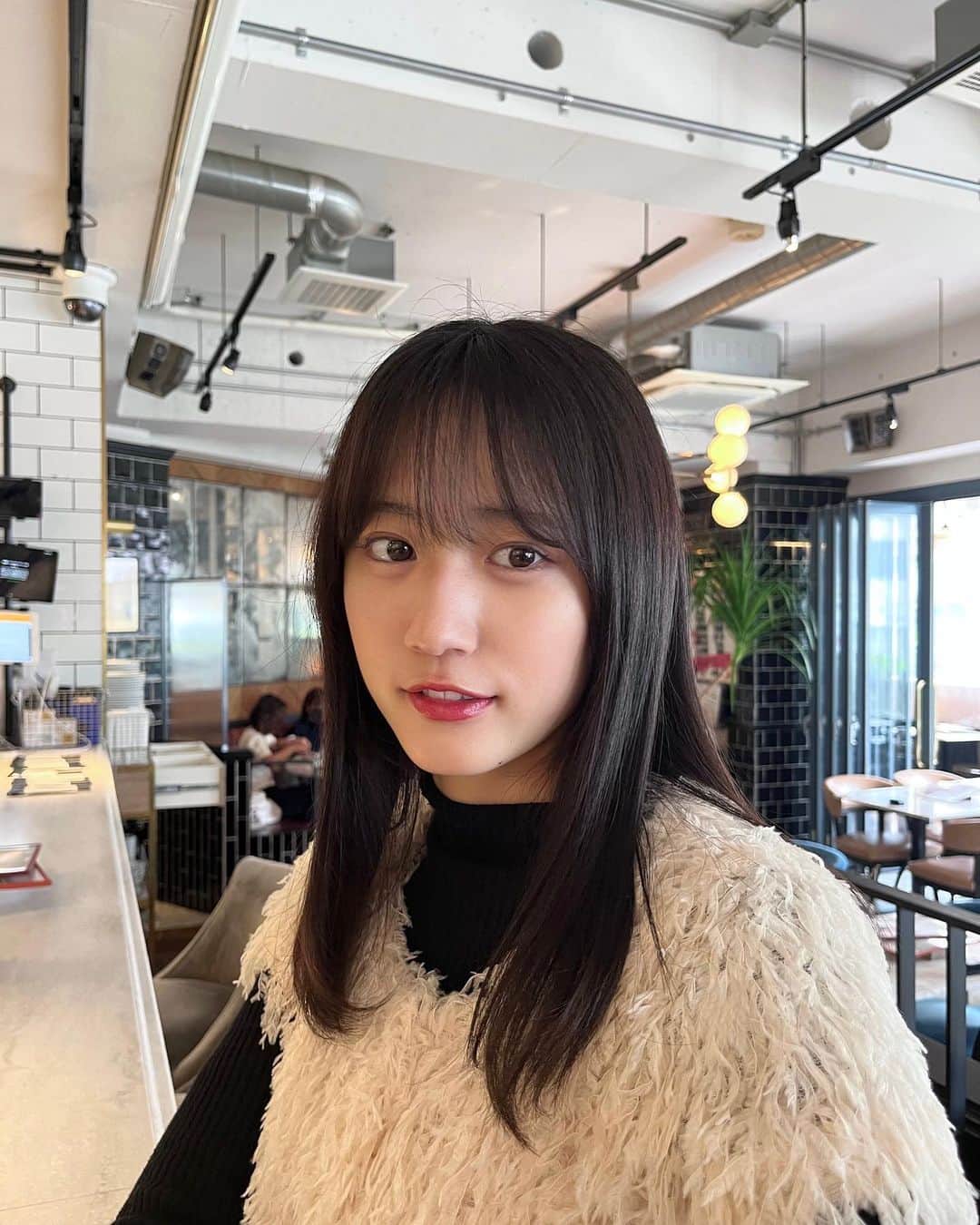 のインスタグラム：「. 高校生名乗れるのも残り２日です  . #崎本紗衣 #スターダストプロモーション #崎本紗衣崎本紗衣崎本紗衣 #Japan #Japanesegirl #Spring #春 #東京カフェ #恵比寿カフェ」