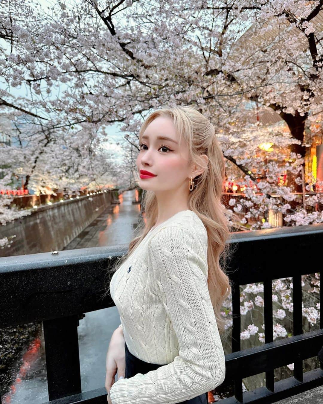 きよみんさんのインスタグラム写真 - (きよみんInstagram)「桜見に行ったけど天気悪くて残念🙍‍♀️🌸」3月29日 20時12分 - kiyomin.1031