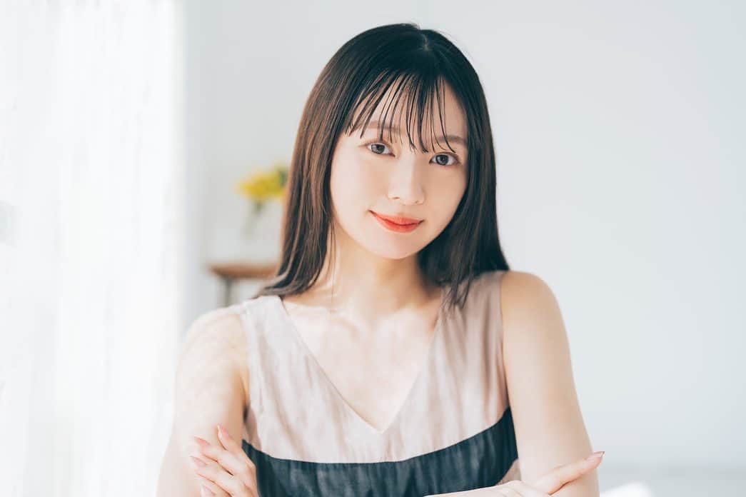 川村まりさんのインスタグラム写真 - (川村まりInstagram)「私「次生まれ変わったら、アイドルになりたい。」 ダーリン「今からでも遅くないんちゃう？どこか所属とかしてみたら？」 私「遅くないかな！フリフリのミニスカートの衣装着たいの！」 ダ「それはキツイかもなあ…モデルとかじゃなくてアイドル？」 私「絶対アイドル」 ダ「…」  コスプレしまーす。」3月29日 20時22分 - marimari725